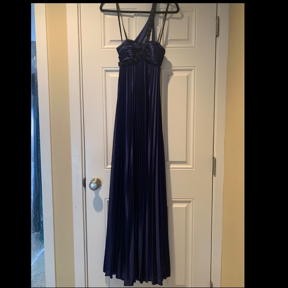 Morgan & Co. Navy One Shoulder Formal Dress